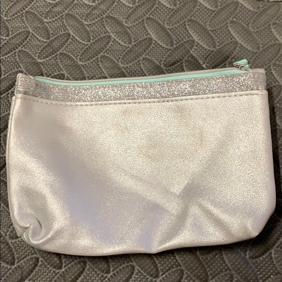 Blue silver Ipsy bag - Picture 1 of 2